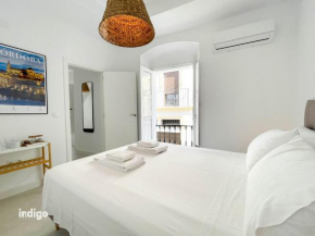 Casa Cristóbal Colón habitaciones con vistas a Semana Santa y Fiestas